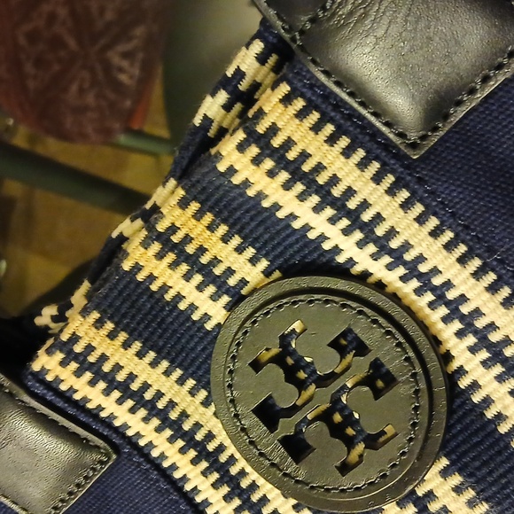 Tory Burch Ella Tote - Picture 9 of 13